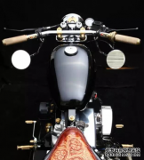 <b>大只500在线登录日本“Zero”式机车，独立特行的</b>