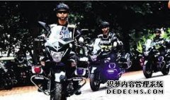<b>大只500平台官网南充交警开展 “蓝马甲”行动</b>