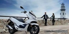 <b>大只500注册开户颜值高才是真的高本田PCX150外观</b>