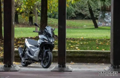 <b>大只500在线登录2.99万元起，阿普利亚跨界踏板车</b>