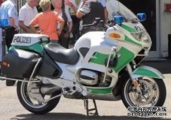 <b>大只500平台官网[原创]豪车云集 看看各国警察都</b>